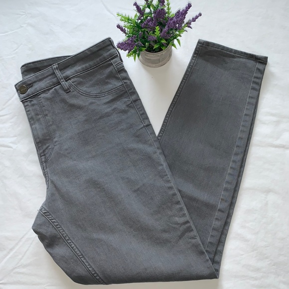 H&M &demin - High Rise Skinny Jeans (32) - Picture 5 of 8